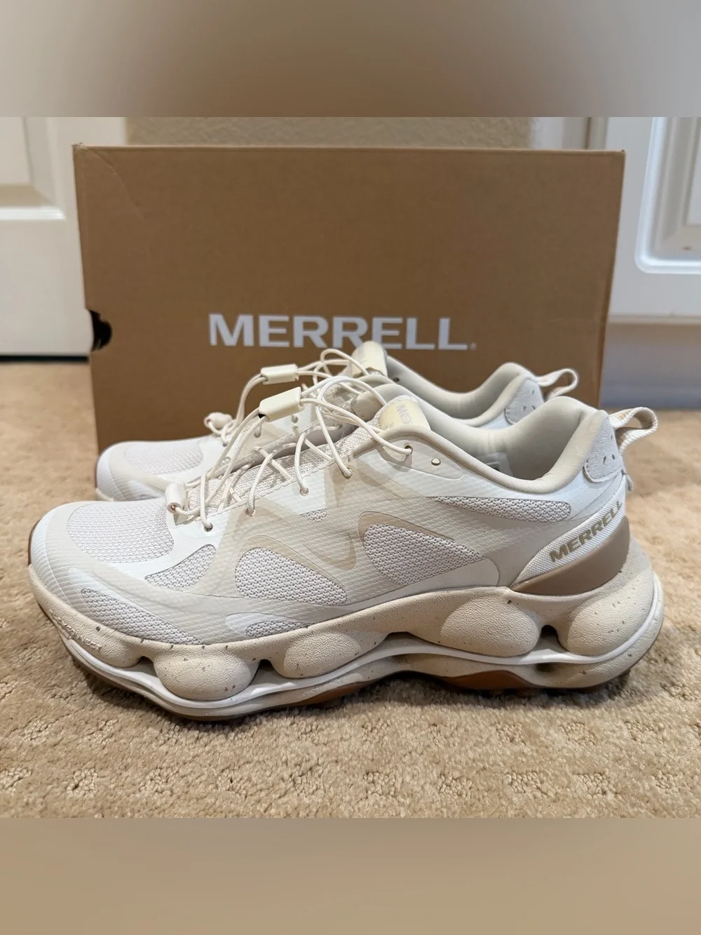 Merrell women’s Speed Arc Matis hiking shoes in cream/beige with original box